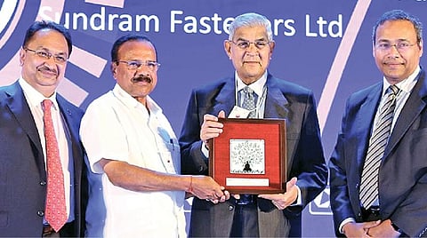 சுரேஷ் கிருஷ்ணாவுக்கு ‘குவாலிட்டி ரத்னா’ விருது