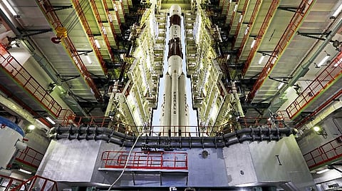 ஸ்ரீஹரிகோட்டாவில் இருந்து விண்ணில் நாளை ஏவுவதற்கு தயாராக இருக்கும் பிஎஸ்எல்வி-சி47 ராக்கெட் : படம் உதவி ட்விட்டர்
