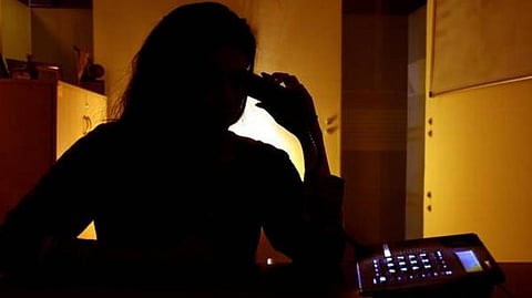 முதியோர் உதவிக்கு தொலைபேசி எண்கள் அறிவிப்பு 