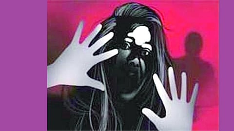 சென்னையில் குழந்தையின்மை சிகிச்சைக்கு வந்த இளம் பெண்ணிடம் அத்துமீறல்: சித்த மருத்துவர் தலைமறைவு