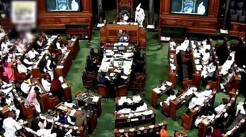 திவால் சட்ட திருத்த மசோதா மக்களவையில் தாக்கல்