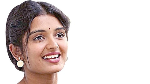 கண்ணால் பேசும் கண்மணி