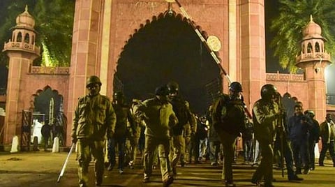 குடியுரிமைச் சட்டத் திருத்தம்; சமூக வலைதளங்களில் வதந்தி பரப்பினால் கடும் நடவடிக்கை: டெல்லி போலீஸார் எச்சரிக்கை