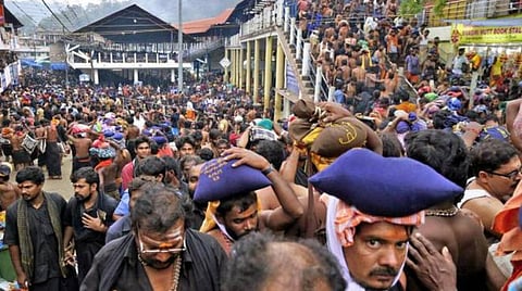 சபரிமலைக்கு வரும் வாகனங்களில் 2 ஓட்டுநர்கள் அவசியம்: போக்குவரத்து அதிகாரிகள் கடும் கட்டுப்பாடு