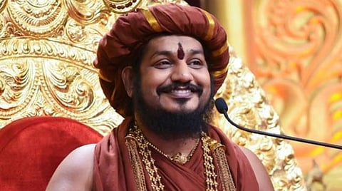 பிடதி ஆசிரமத்தில் உள்ள மகனை மீட்கக் கோரி தாயார் வழக்கு: நித்யானந்தாவுக்கு உயர் நீதிமன்றம் நோட்டீஸ்