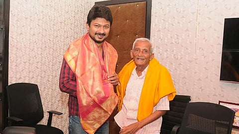 'நான் மேயராக வரமாட்டேன்'னு பேப்பர்ல சொல்லாதீங்க' - உதயநிதியிடம் கோபப்பட்ட நாராயணப்பா
