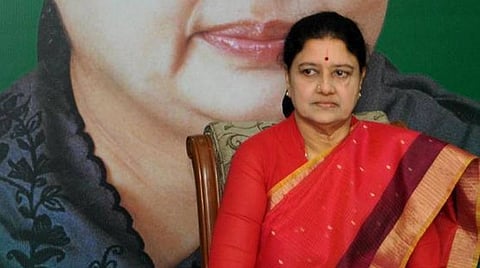 கொடநாடு எஸ்டேட் உட்பட ஜெ.வின் சொத்துகள் எனக்கே சொந்தம்: வருமானவரி துறைக்கு அளித்த பதிலில் சசிகலா தகவல்