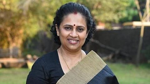 சாதிய ரீதியிலான பேச்சு: இணையக் கிண்டல்களுக்கு லட்சுமி ராமகிருஷ்ணன் பதிலடி