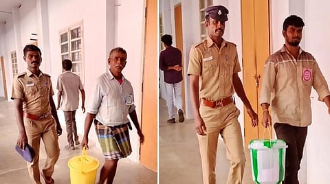 பிரிக்கப்பட்ட தபால் வாக்குகள் பிளாஸ்டிக் வாலி மூலம் அந்தந்த அறைகளுக்கு கொண்டு செல்லப்படுகின்றன. இடம்: மதுரை வேளாண் கல்லூரி, படம்: கி.மகாராஜன்.