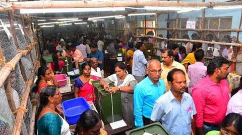 உள்ளாட்சித்தேர்தல் இரவு 12 மணி நிலவரம்