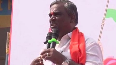 பெல்லாரியில் நடந்த கூட்டத்தில் பாஜக எம்எல்ஏ சோம்சேகர் ரெட்டி பேசிய காட்சி : படம்|ஏஎன்ஐ