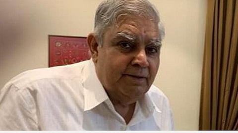 'அர்ஜூனன் அம்பில் அணு ஆயுதம்': மேற்குவங்க ஆளுநர் பேச்சால் சர்ச்சை
