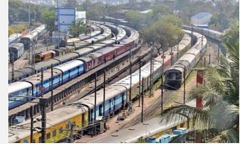 ரயில் பயணிகளிடம் ஒரே நாளில் ரூ.9 லட்சம் அபராதம்