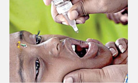 இன்று போலியோ சொட்டு மருந்து முகாம்: தமிழகம் முழுவதும் 71 லட்சம் குழந்தைகளுக்கு வழங்க இலக்கு