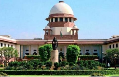 குற்ற பின்னணி உடையோர் தேர்தலில் போட்டியிட அரசியல் கட்சிகள் வாய்ப்பு வழங்கக் கூடாது: உச்ச நீதிமன்றத்தில் தேர்தல் ஆணையம் யோசனை