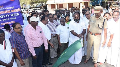 தமிழகத்தை சாலை விபத்தில்லா மாநிலமாக முதல்வர் உருவாக்குவார்: அமைச்சர் உதயகுமார்