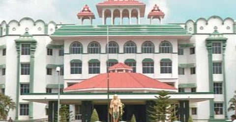 உயர் நீதிமன்ற மதுரைக் கிளை வளாகம்: கோப்புப்படம்