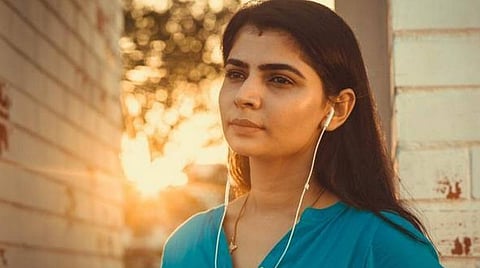 டப்பிங் யூனியன் தேர்தல்: ராதாரவிக்கு எதிராக சின்மயி போட்டி