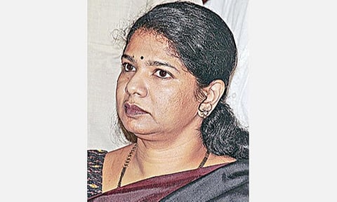 தூத்துக்குடி மக்களவை தொகுதியில் கனிமொழி வெற்றிக்கு எதிரான வழக்கின் விசாரணைக்கு உச்ச நீதிமன்றம் இடைக்கால தடை