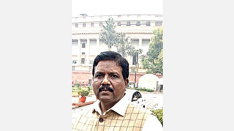 அதிகாரத்துவ எதிர்ப்பு: ரவிக்குமாரின் நூல் வரிசை