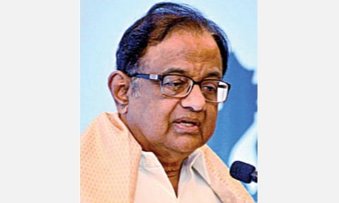தற்போதைய பொருளாதாரச் சூழலில் மக்களுக்கு உடனே பணம் கிடைக்கும் திட்டத்தை நிறைவேற்றுங்கள்: மத்திய அரசுக்கு முன்னாள் நிதி அமைச்சர் ப.சிதம்பரம் யோசனை