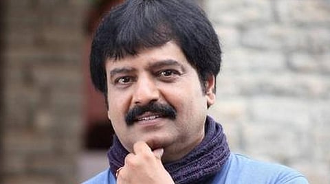 விரைவில் இயக்குநர்: விவேக் திட்டம்