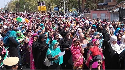 விருதுநகரில் இஸ்லாமிய அமைப்புகள் முற்றுகைப் போராட்டம்: 2000-க்கும் மேற்பட்டோர் தடுத்து நிறுத்தம்