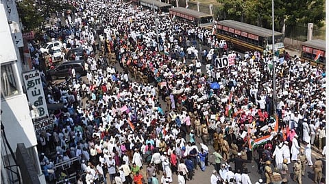குடியுரிமை சட்டத்துக்கு எதிராக உயர் நீதிமன்ற தடையை மீறி பேரணி: சென்னையில் 30 ஆயிரத்துக்கும் மேற்பட்டோர் பங்கேற்பு