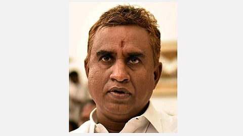 வேலுமணிக்கு எதிரான டெண்டர் முறைகேடு வழக்கு விசாரணை அறிக்கையை அனுமதியின்றி அனுப்பியது ஏன்?- தமிழக அரசுக்கு உயர் நீதிமன்றம் கேள்வி