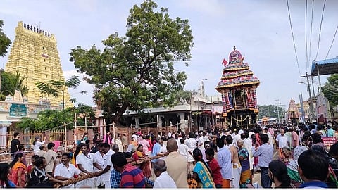 மாசி மகா சிவராத்திரியை முன்னிட்டு ராமேசுவரம் கோவிலில் தேரோட்டம்
