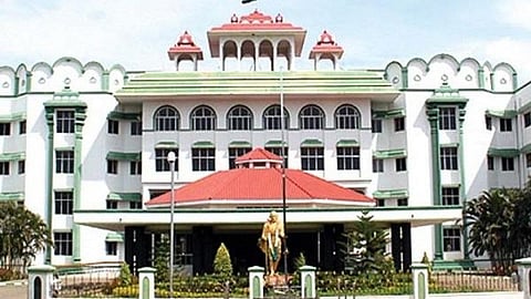 ஜெ., பிறந்தநாளை அரசு விழாவாக அறிவிக்கக் கோரிய மனு தள்ளுபடி: மதுரை உயர் நீதிமன்ற கிளை உத்தரவு