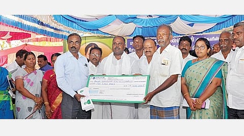 மற்றவர் தகுதி பற்றி பேச ஸ்டாலினுக்கு தகுதி இல்லை- அமைச்சர் ஆர்.பி.உதயகுமார் விமர்சனம்