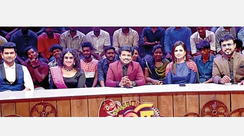 ‘கலக்கப்போவது யாரு’ சீசன்-9 நடுவர் குழு.