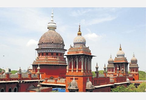 இந்தியாவில் கோவிட்-19 வைரஸ் பரவாமல் தடுக்க ஐபிஎல் கிரிக்கெட் போட்டிக்கு தடை கோரி வழக்கு: இருமல் ரிங்-டோனை எதிர்த்தும் உயர் நீதிமன்றத்தில் மனுதாக்கல்