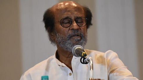 செய்தியாளர்கள் சந்திப்பில் ரஜினி | படம்: ம.பிரபு
