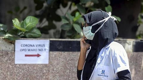 கர்நாடகாவில் பள்ளி, கல்லூரி, திரையரங்குகள் மூடல்: வைரஸ் தடுப்பு நடவடிக்கையால் இயல்பு வாழ்க்கை வெகுவாக பாதிப்பு
