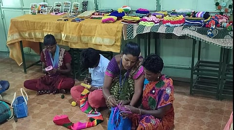 பெண்களுக்கு வேளாண் இடுபொருள் சணல், துணிப் பை தயாரிப்பு இலவசப் பயிற்சி: மார்ச் 18 முதல் ஒரு மாதம் நடைபெறுகிறது