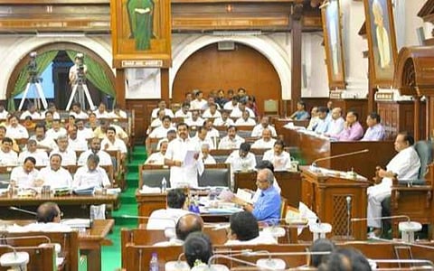 கரோனா அச்சம் வேண்டாம்; அனைத்து துறைச் செயலர்கள் தலைமையில் சிறப்பு பணிக்குழு: முதல்வர் பழனிசாமி அறிவிப்பு