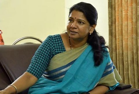 ஸ்மார்ட் சிட்டி திட்டங்கள் தாமதம் ஏன்?- கனிமொழி எம்.பி. கேள்விக்கு மத்திய அமைச்சர் பதில்