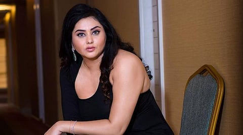பாலியல் குற்றவாளிகள் என நிரூபிக்கப்பட்ட மறுநாளே தூக்கு: நமீதா வேண்டுகோள்