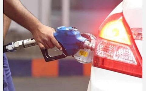 தமிழகம், புதுவையில் இன்று பெட்ரோல் பங்க்குகள் திறந்திருக்கும்: எண்ணெய் நிறுவனங்கள் அறிவிப்பு