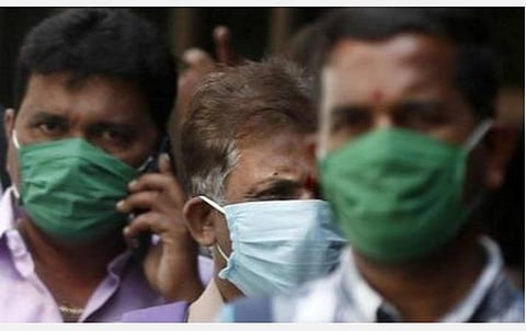 வளைகுடா நாட்டில் இருந்து வந்து காய்ச்சலுடன் ஊர் சுற்றியவரால் கேரளாவில் 3000 பேருக்கு தொற்று ஆபத்து?