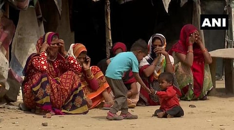 ஊரடங்கு எதிரொலி; 2 நாட்களாக தண்ணீர் குடித்து உயிர் வாழும் ஏழைத் தொழிலாளர்கள்: டெல்லியில் அவலநிலை