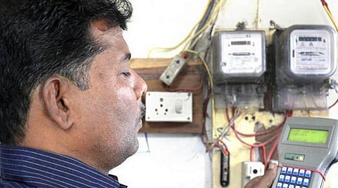 வீடுகளுக்கு மின் கட்டணம் ரத்தா?- மின்வாரிய அதிகாரிகள் விளக்கம்