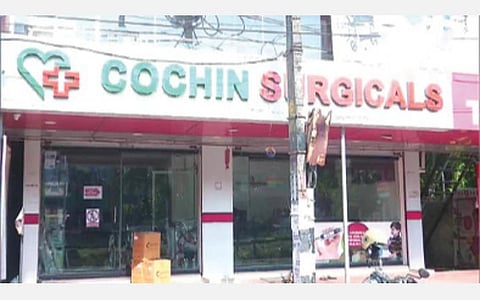 கரோனா காலம்: வெளிப்பட்ட மனிதாபிமானம்!