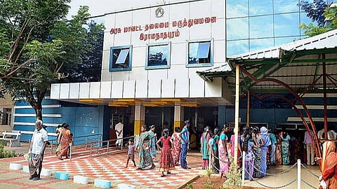 ராமநாதபுரத்தில் கரோனா பரிசோதனைக்காக அனுமதிக்கப்பட்ட மூதாட்டி திடீர் மரணம்