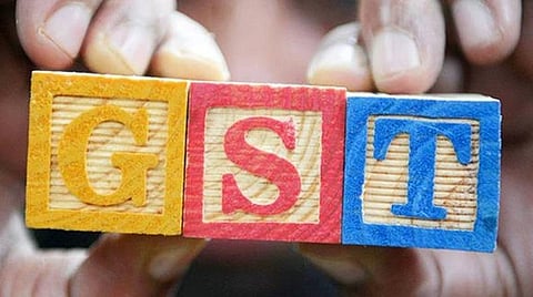 தமிழகத்துக்கு நிலுவையில் உள்ள உள்ளாட்சி நிதி, ஜிஎஸ்டி இழப்பீட்டை வழங்க வேண்டும்: பிரதமர் மோடியிடம் முதல்வர் கோரிக்கை