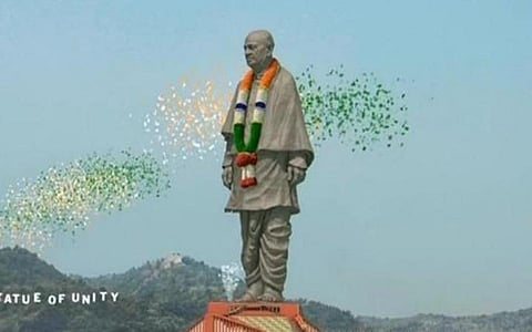 படேல் சிலையை 30 ஆயிரம் கோடி என விளம்பரம் செய்த விஷமி: உறுதிபடுத்தாமல் வெளியிட்ட ஓஎல்எக்ஸ் நிறுவனம்