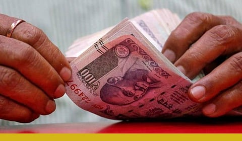 கரோனா லாக்-டவுனால் கவலையா? ஏடிஎம் போக வேண்டாம்; ஒரு போன் செய்தால் பணம் வீடு தேடி வரும்: கேரள அரசு புதிய முயற்சி