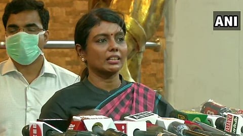 கரோனா அறிகுறி இல்லாத நோயாளிகளுக்கு எத்தனை நாட்கள் கண்காணிப்பு? - ட்விட்டரில் கேள்வி எழுப்பியவருக்கு பீலா ராஜேஷ் பதில்